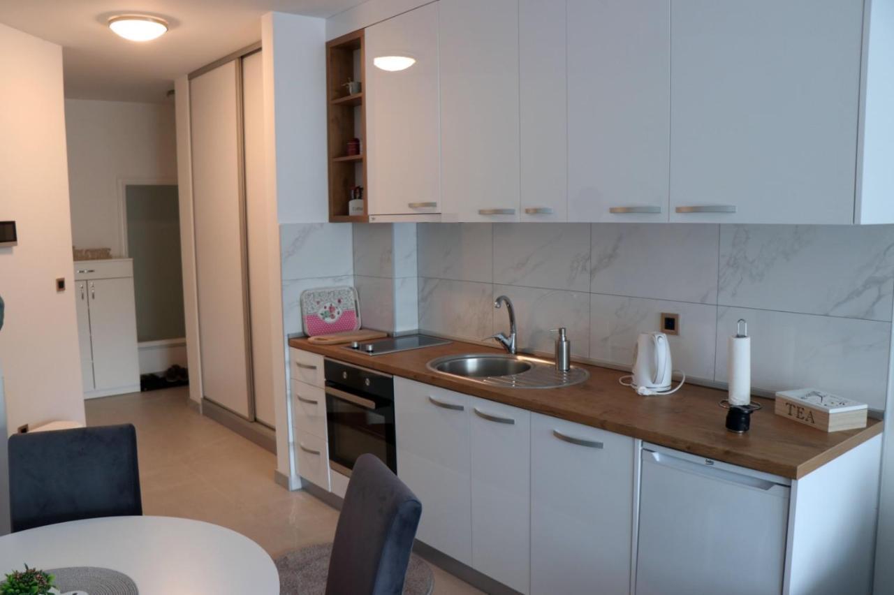 Apartman Kami トゥズラ エクステリア 写真